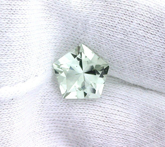 11.5mm Natural Blue Green Quartz Custom Facet Cut Pentagon Gem Gemstone EBS2035
