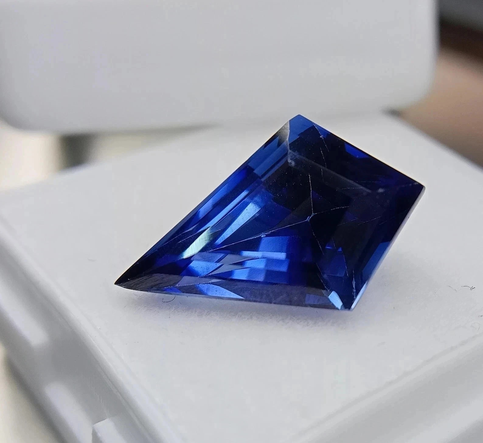 Natural Flawless Kite Cut Blue Sapphire AA+ Certified 10 Ct+ Loose Gemstones
