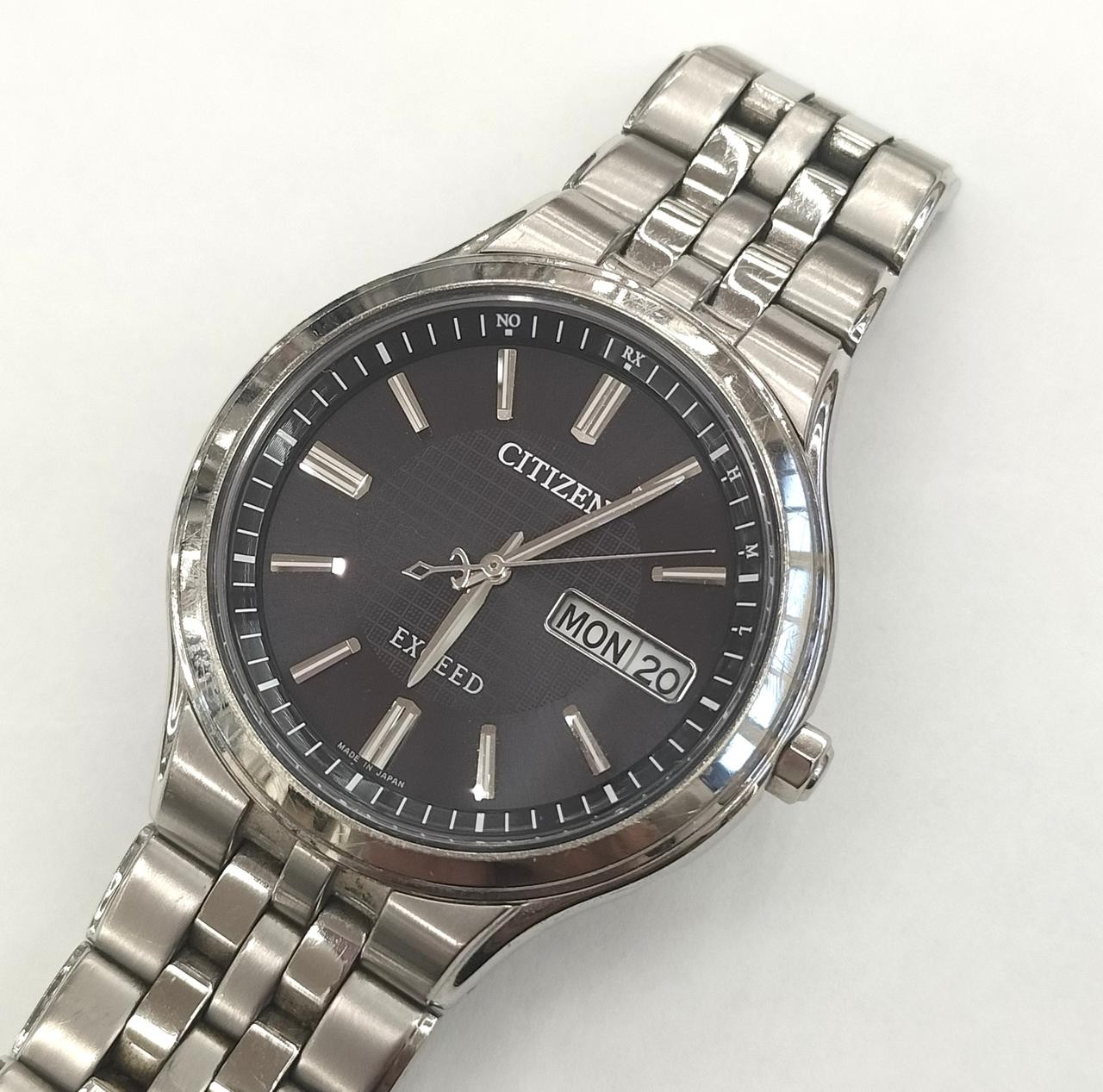 CITIZEN EXCEED H100-T018661 Wristwatch Used
