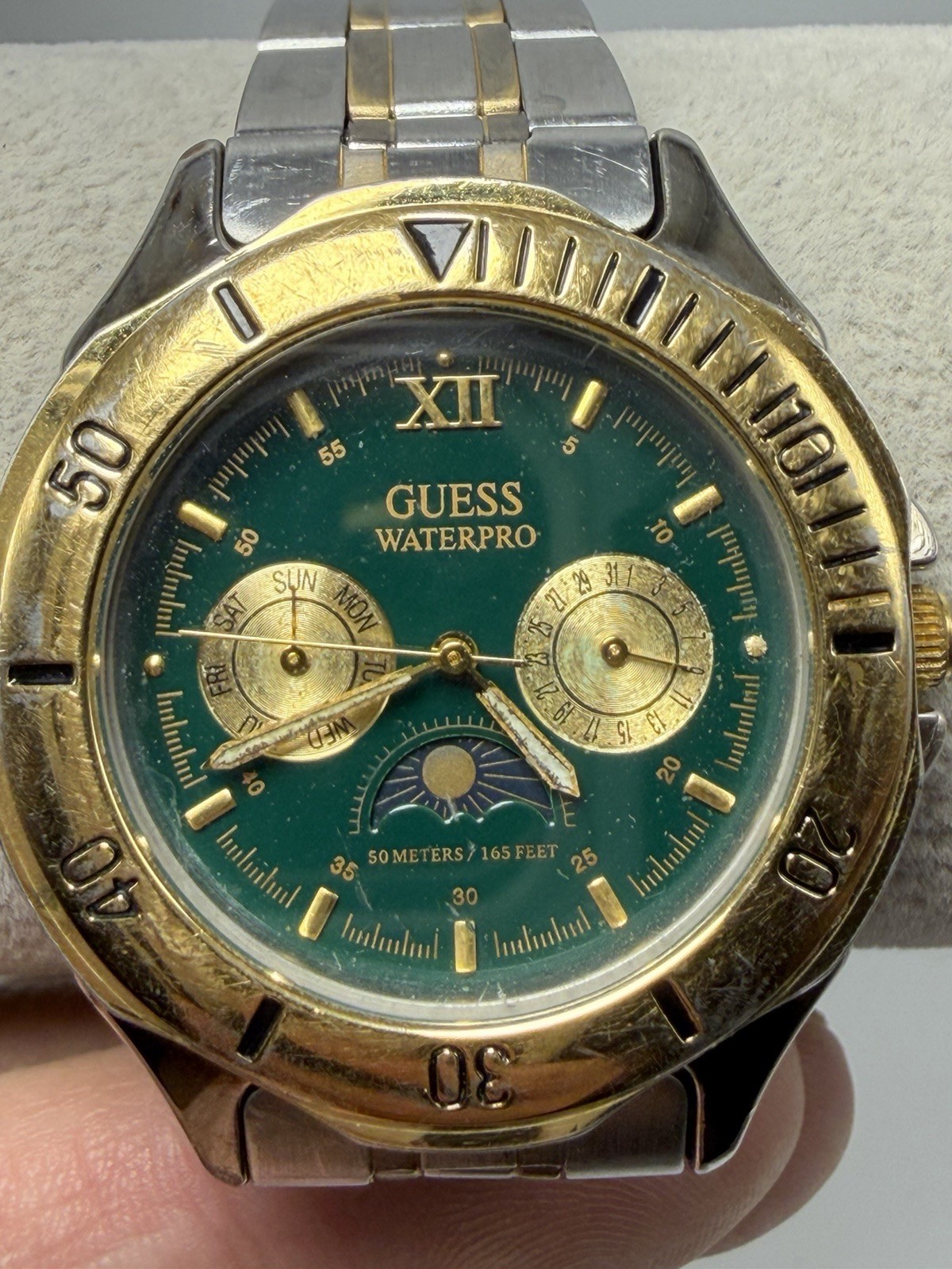 Guess Waterpro Mens Watch Green Dial Moon Phase New Battery 38MM 7.25″