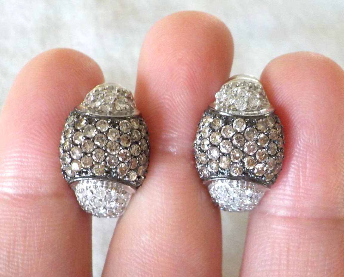 Sparkling 14K White Gold Hoop Diamond Earrings – 8.20 gms, 0.70 in, 1.28 ctw