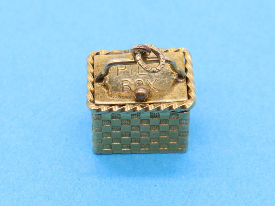 Vintage Yellow Tone Gold Wash Basket Pill Box Charm