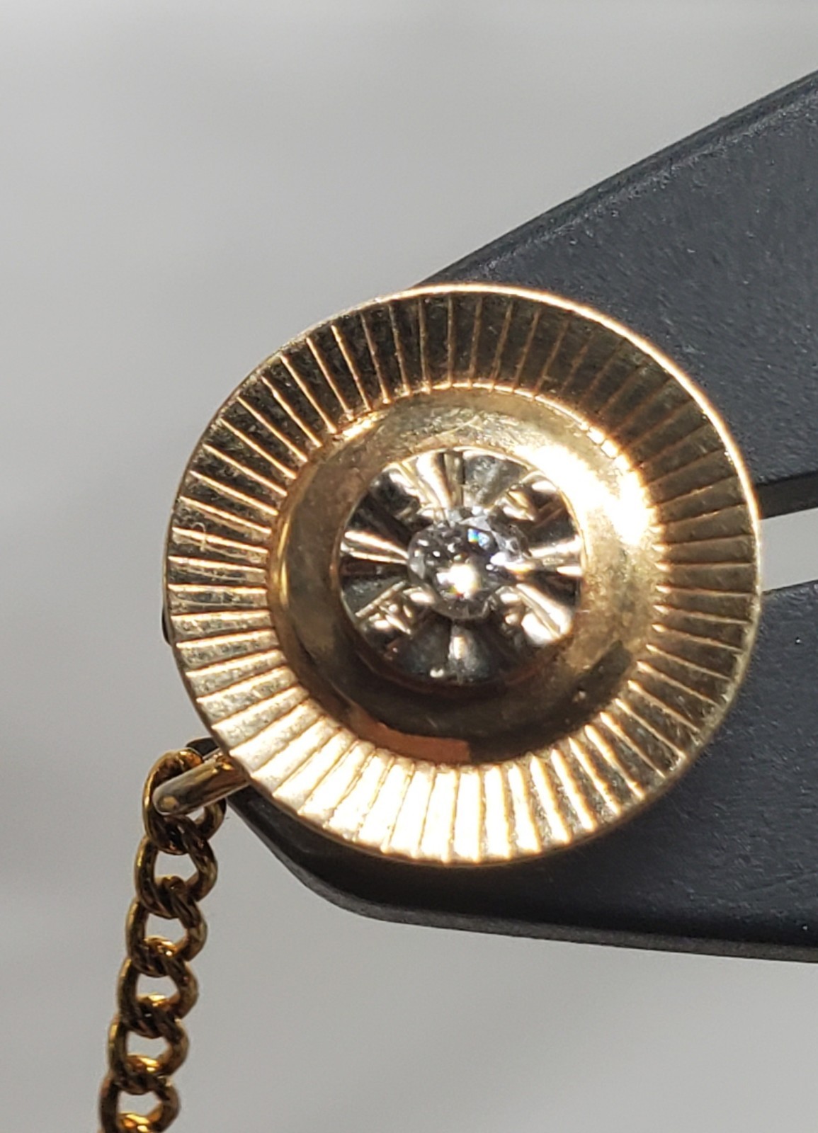 14K Solid Yellow Gold Center 2.5mm Diamond Tie Tack ~0.5” Pin 1.17g