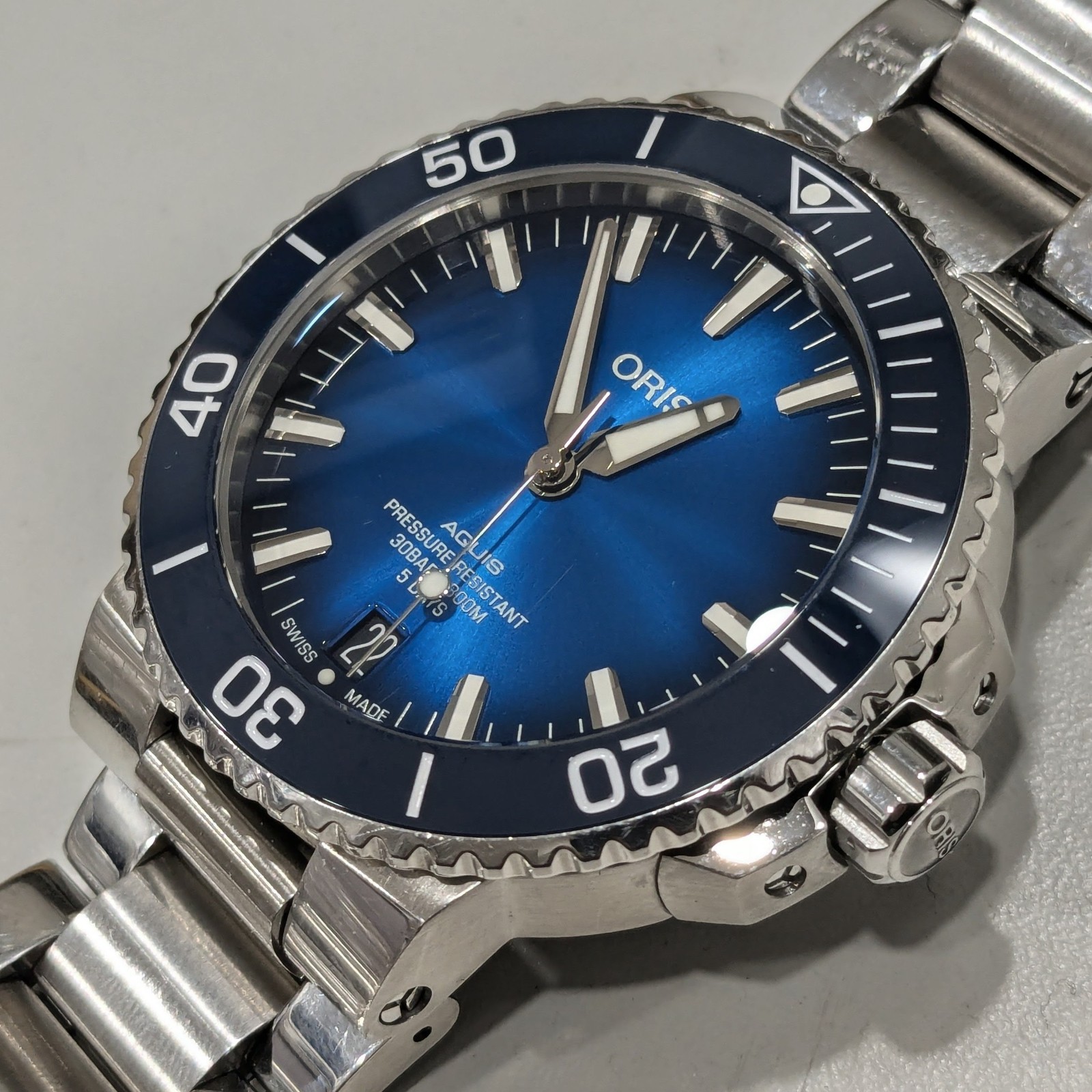 Oris Aquis Caliber 400 43.5mm Mens Watch Blue Dial