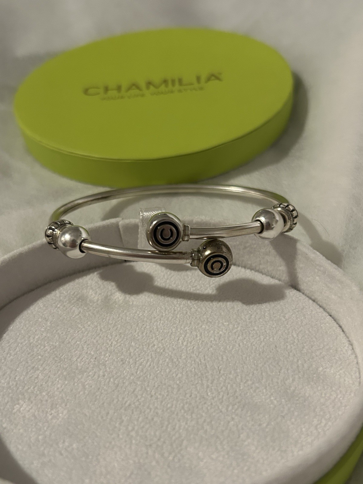 Chamilia 925 sterling silver Charm cuff Bracelet with four end beads and Case