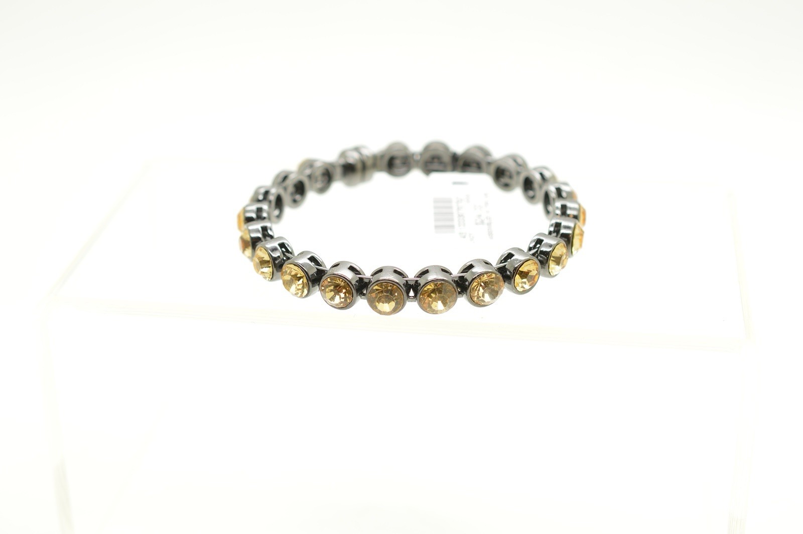 Chico’s NWT Topaz Rhinestone Black Metal “Lindy” Magnetic Clasp Bracelet