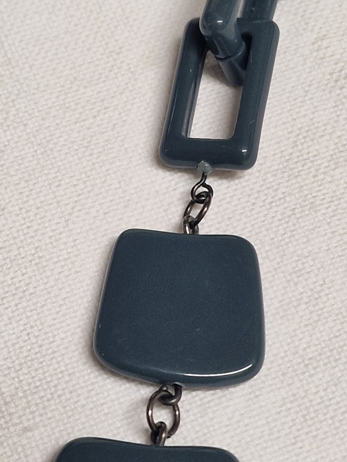 Grey long plastic necklace cm. 120s Vintage (V3) ^