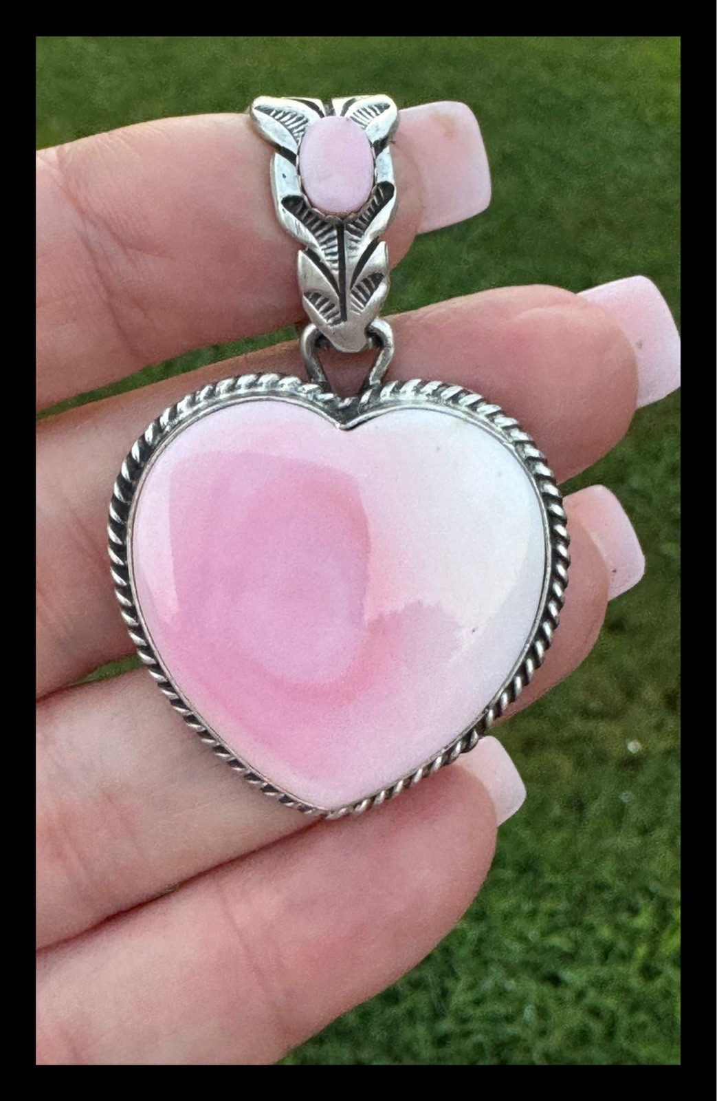 NAVAJO ~ LARGE~LIGHT PINK CONCH ~SS~❤️PENDANT~LEROY JAMES
