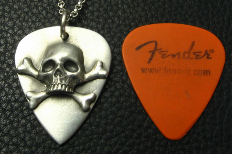 MJG STERLING SILVER SKULL & BONE GUITAR PICK PENDANT.SLASH. BIKER. GUITAR PLAYER
