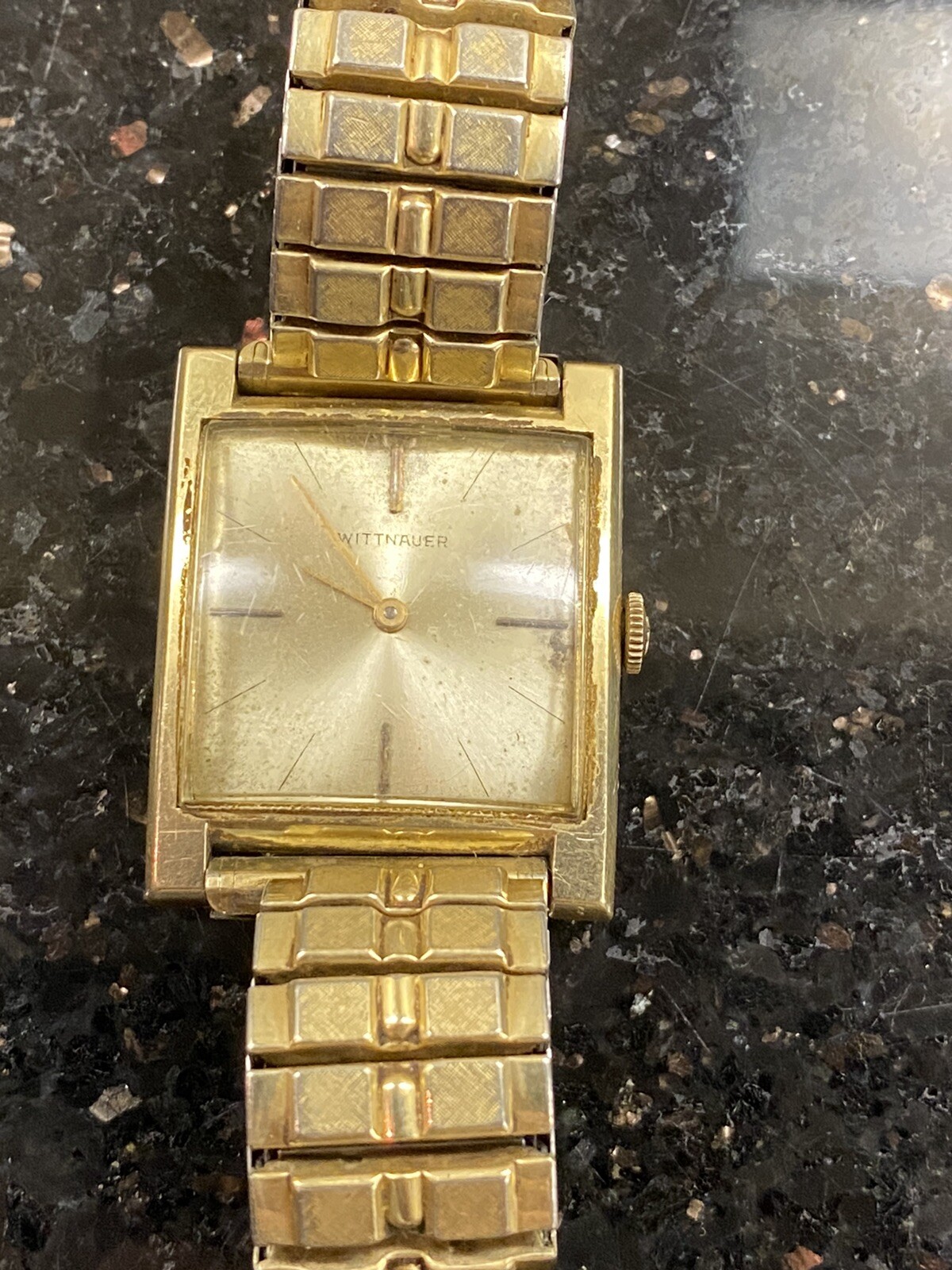 Wittnauer 14k Gold Filled 17J Wind up wrist Watch Swiss Runs See Pictures !!