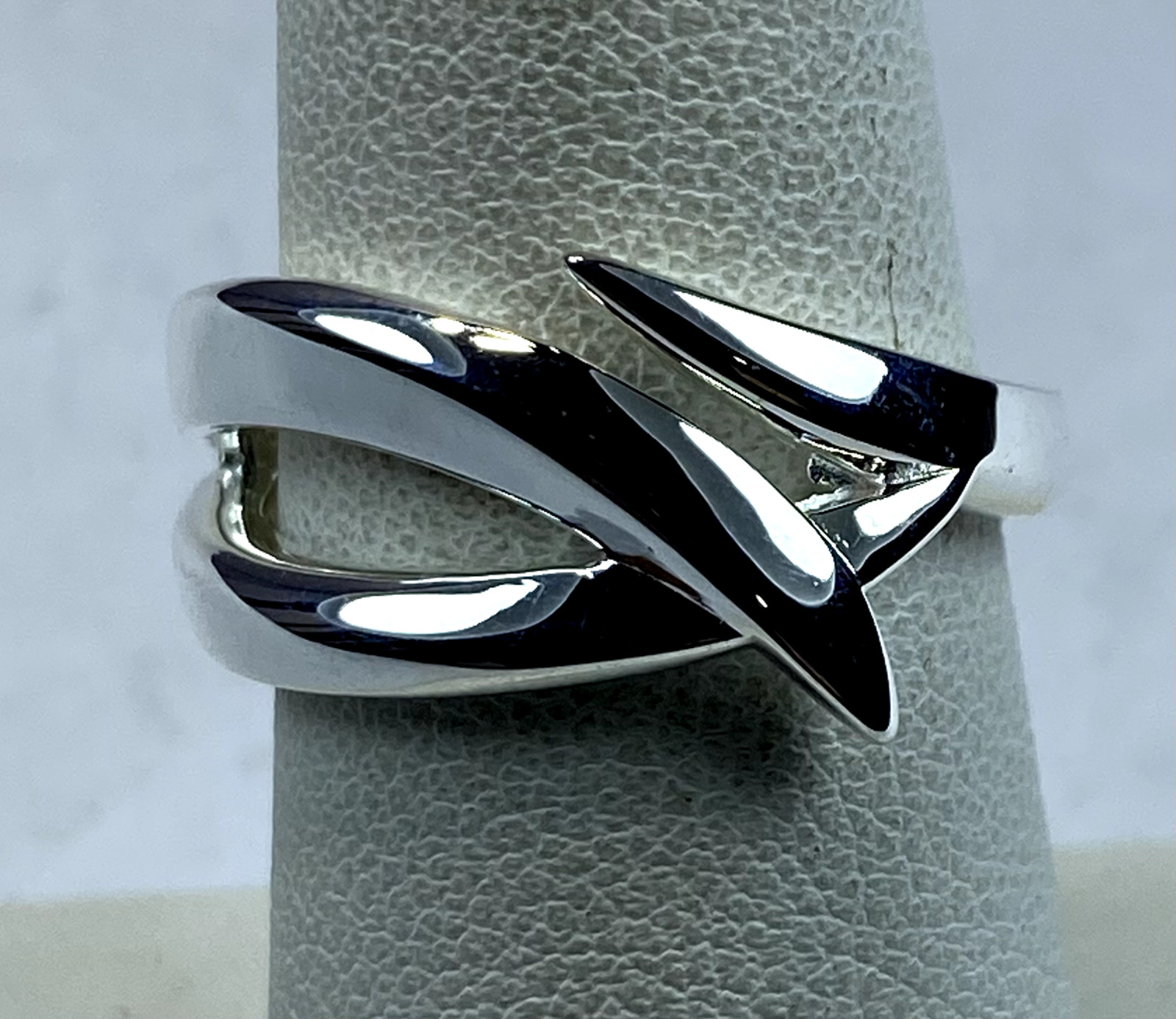 Kit Heath Twine Thorn Crossover Ring Sterling Silver Size 8 NWT