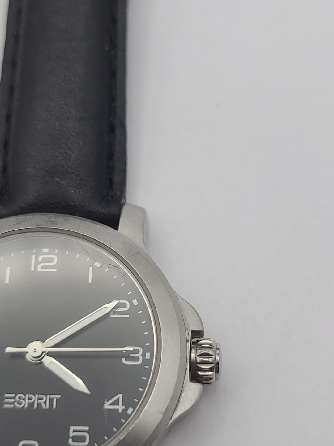 Esprit Watch Women Silver Tone Date Black Dial Leather Band New Battery Working