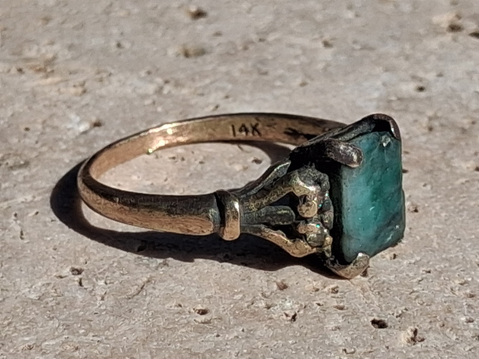 Unique antique victorian 14k gold ring Needs Professional Cleaning