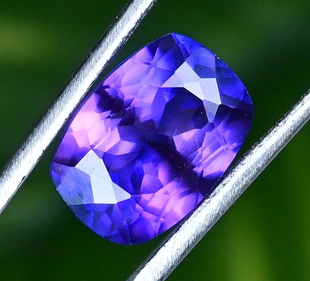 9.45 Ct Natural Purple-Blue Montana Sapphire Certified Flawless Loose Gemstone