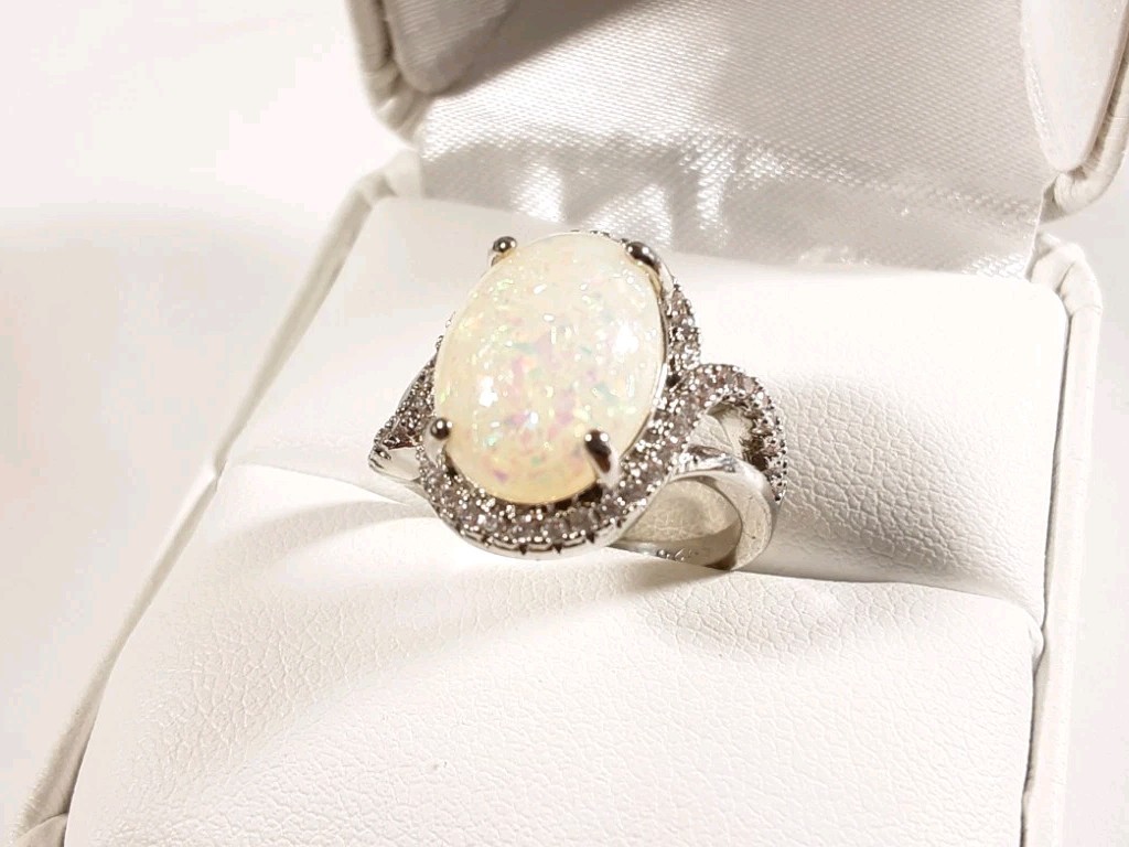925 STERLING SILVER LAB OPAL & ACCENTS SIZE 8 RING 4.0g