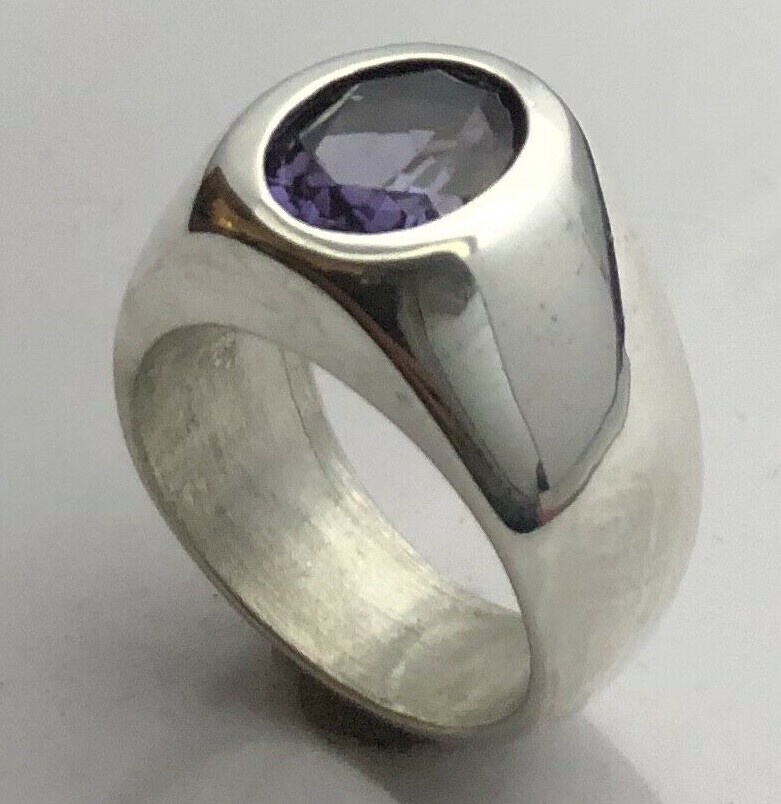 MJG STERLING SILVER RING. HEAVY. 12 x 10mm OVAL LAB ALEXANDRITE. SIZE 9.5