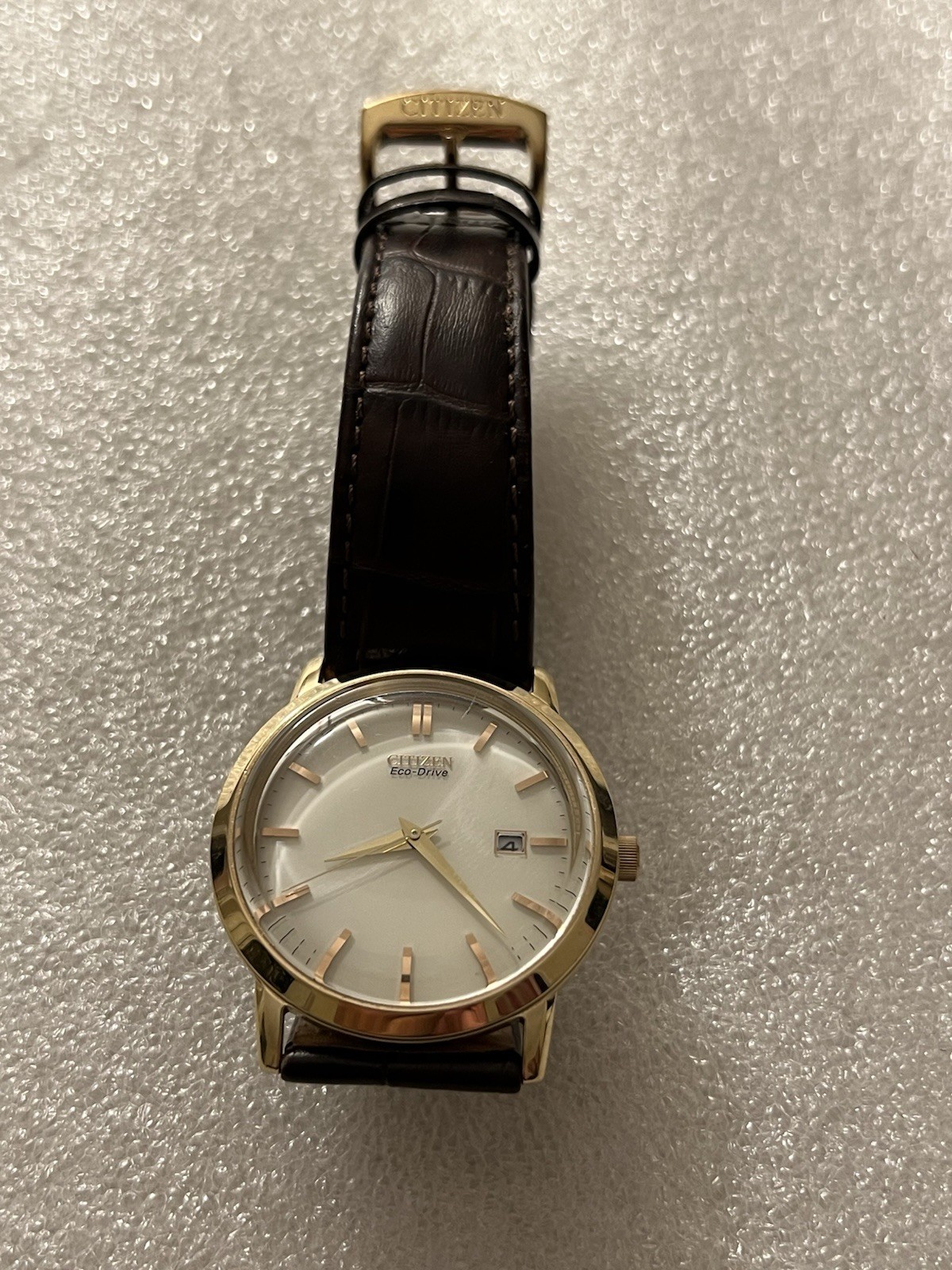 Citizen Eco Drive Goldtone E111-S079748 Leather Strap Gold Tone –