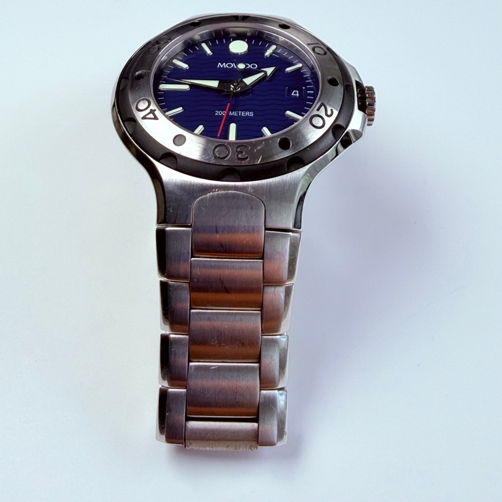 Movado Series 800 Men’s Blue Dial Silver Tone Stain Steel Bracelet Watch 2600013