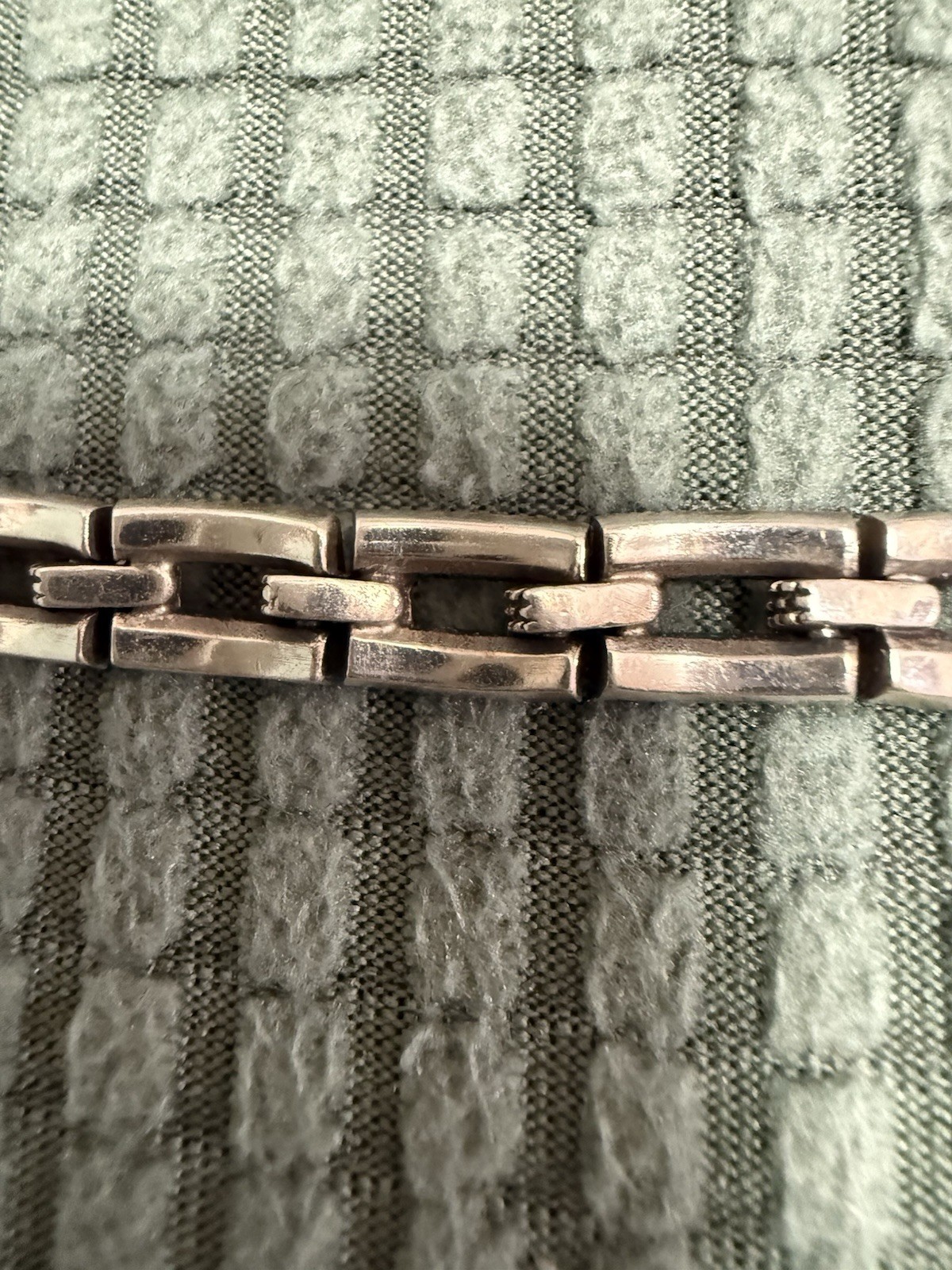 Elegant Chain Link 925 Sterling Silver Bracelet with Black Stones 7.5 Inch Long