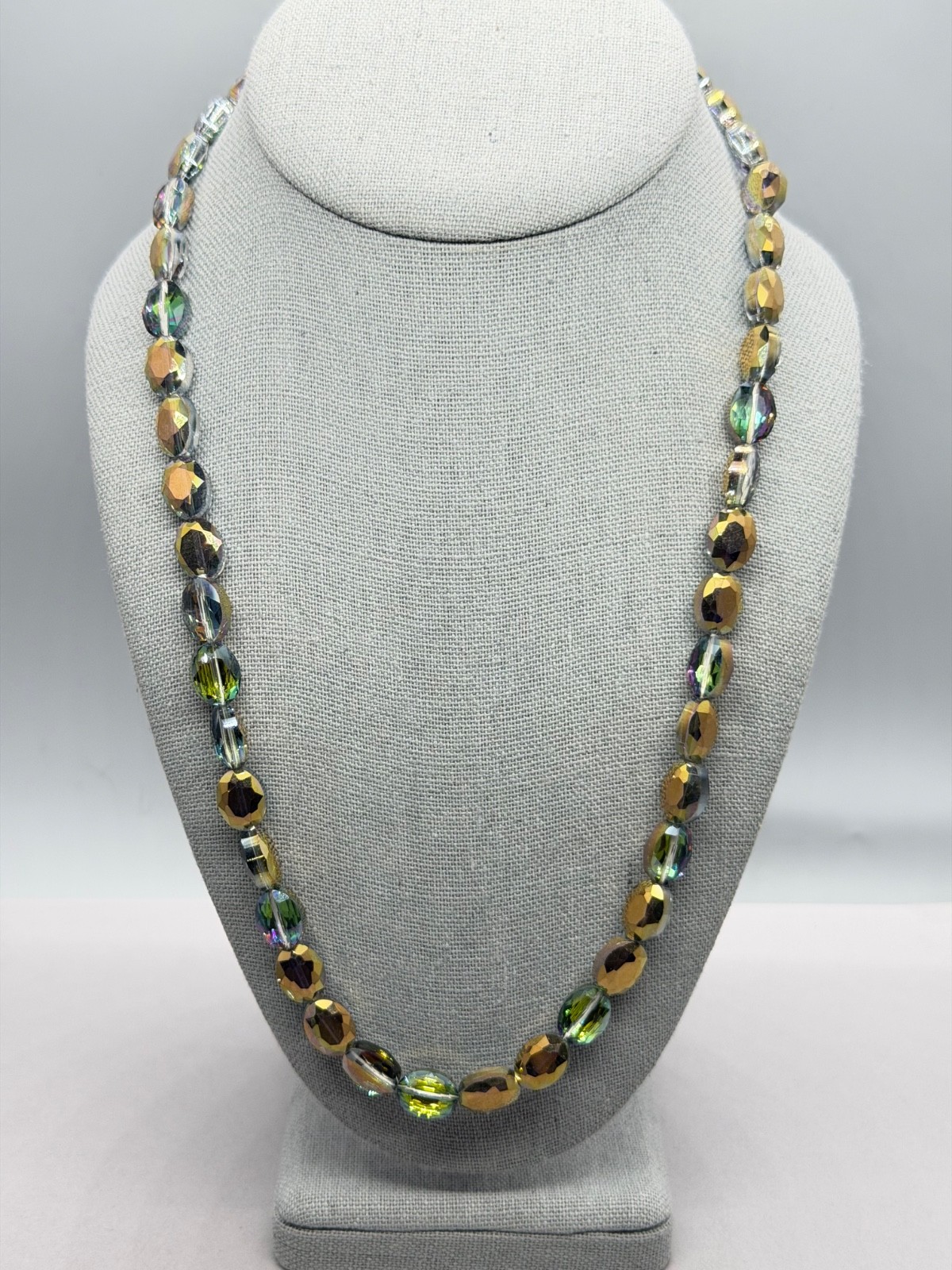 Brilliant Oval Faceted Glass Beaded Necklace Foil and AB Finish 22″