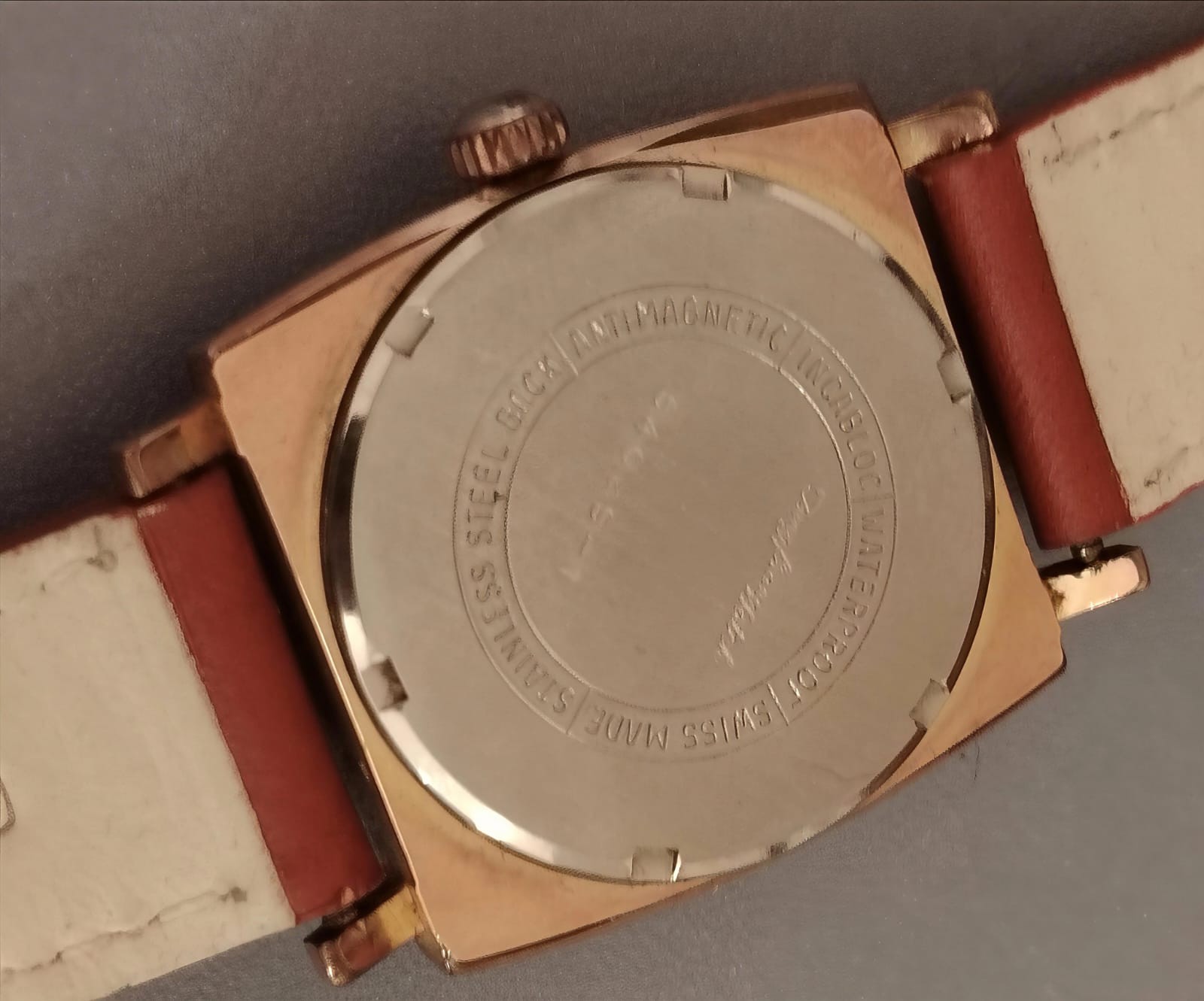WOMEN’S 1960 JUNGFRAU WATCH – VINTAGE SWISS MADE – ETA 2409 MOVEMENT – INCABLOC
