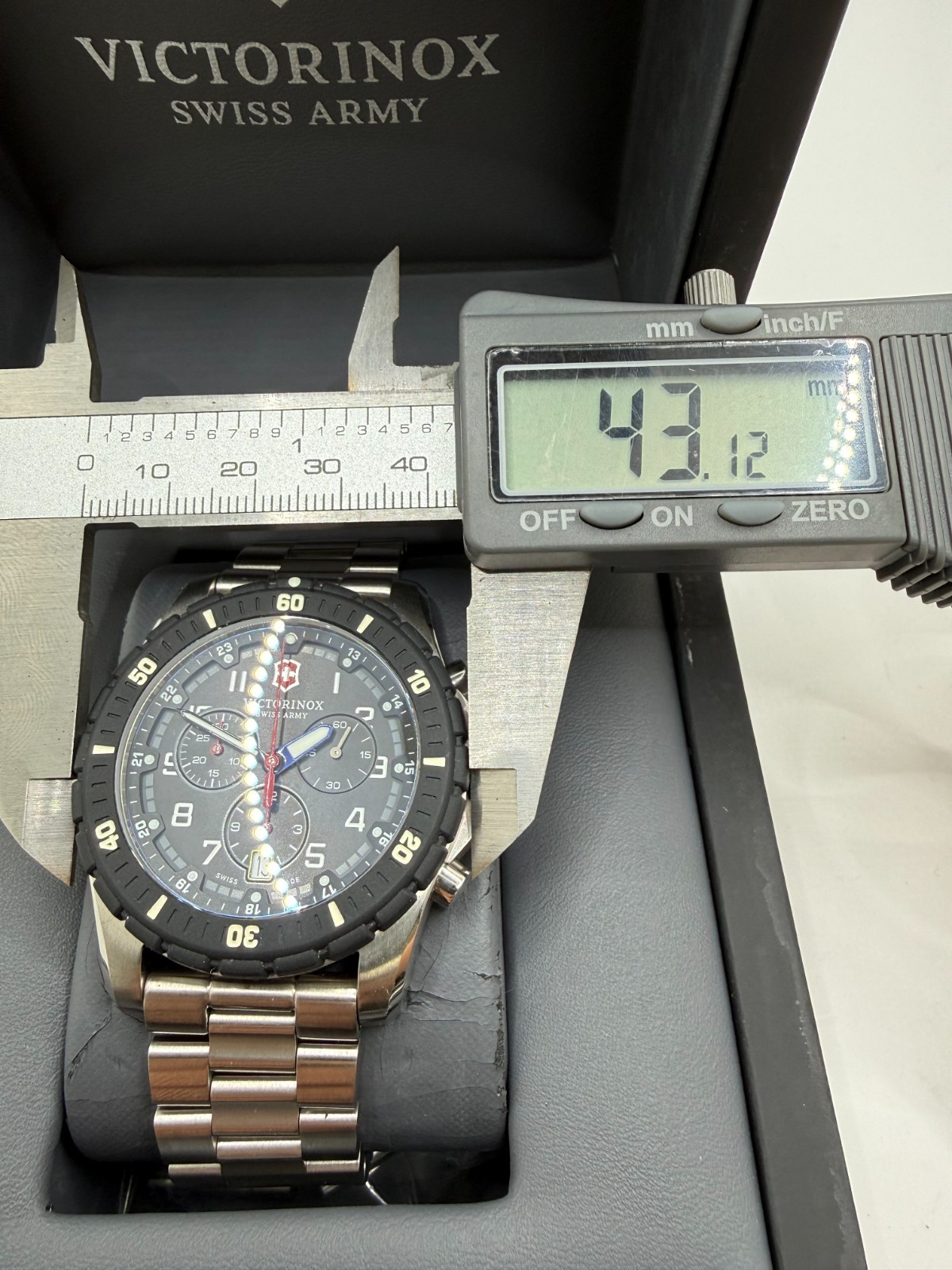 Victorinox Swiss Army Maverick Sport Chronograph watch, model number 241679