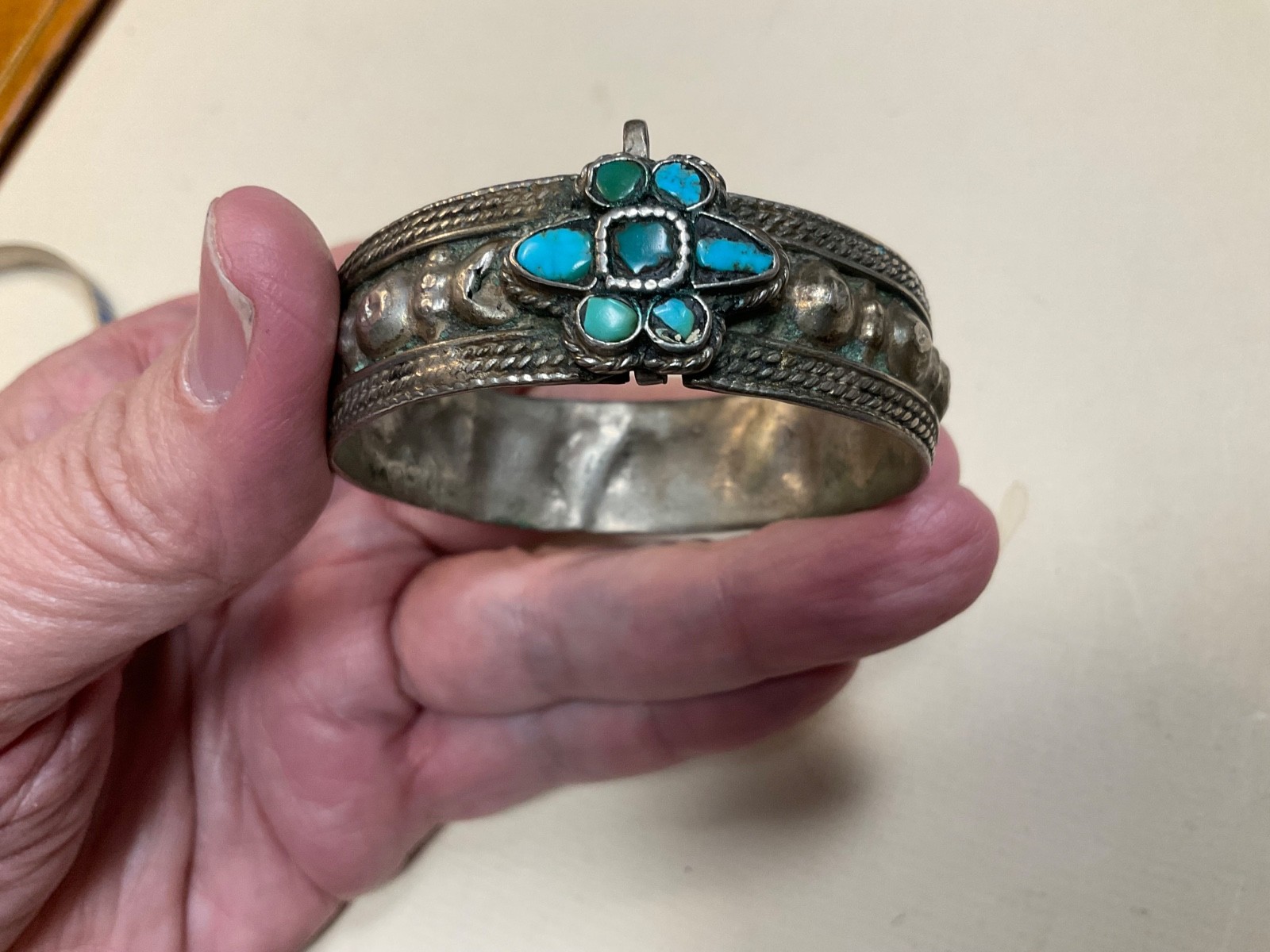 North India/Pakistani Handmade Mid-20th Century Hinged Silver Cuff