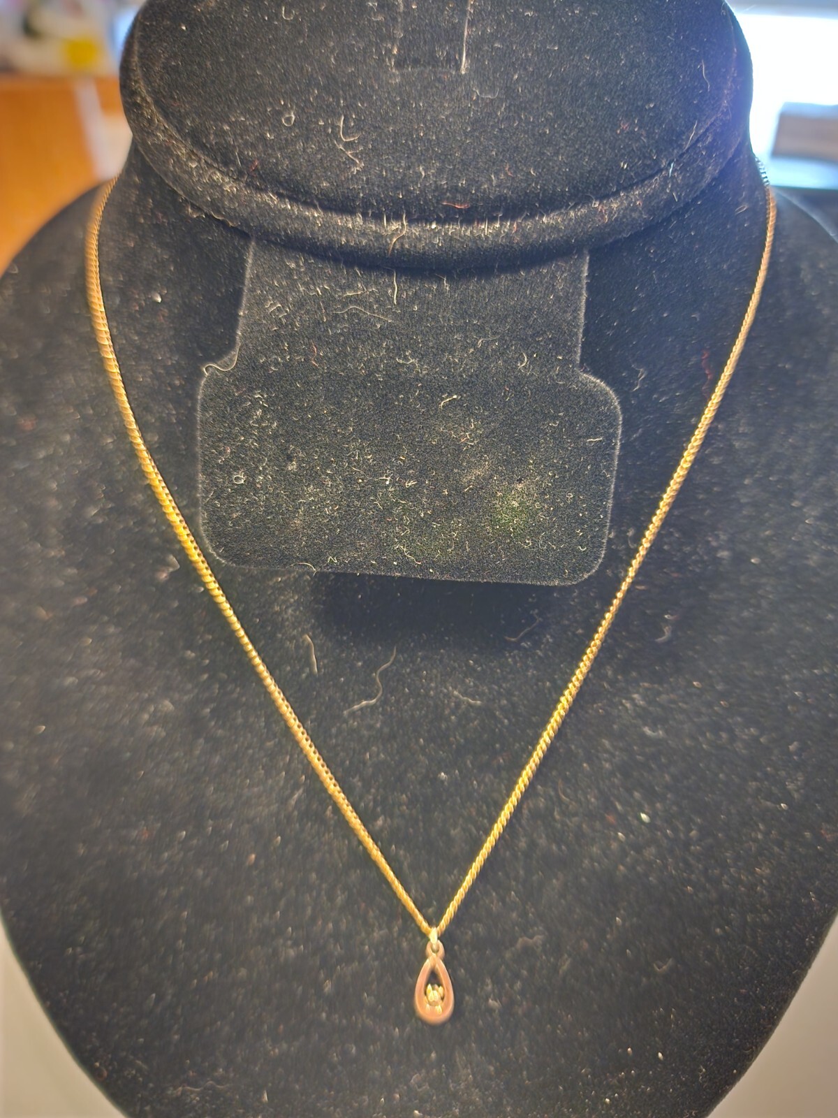 Yellow Gold Necklace 1/2 x 1/4 Inches w/ Stone/Pendant – 19″ Figaro Gold Chain
