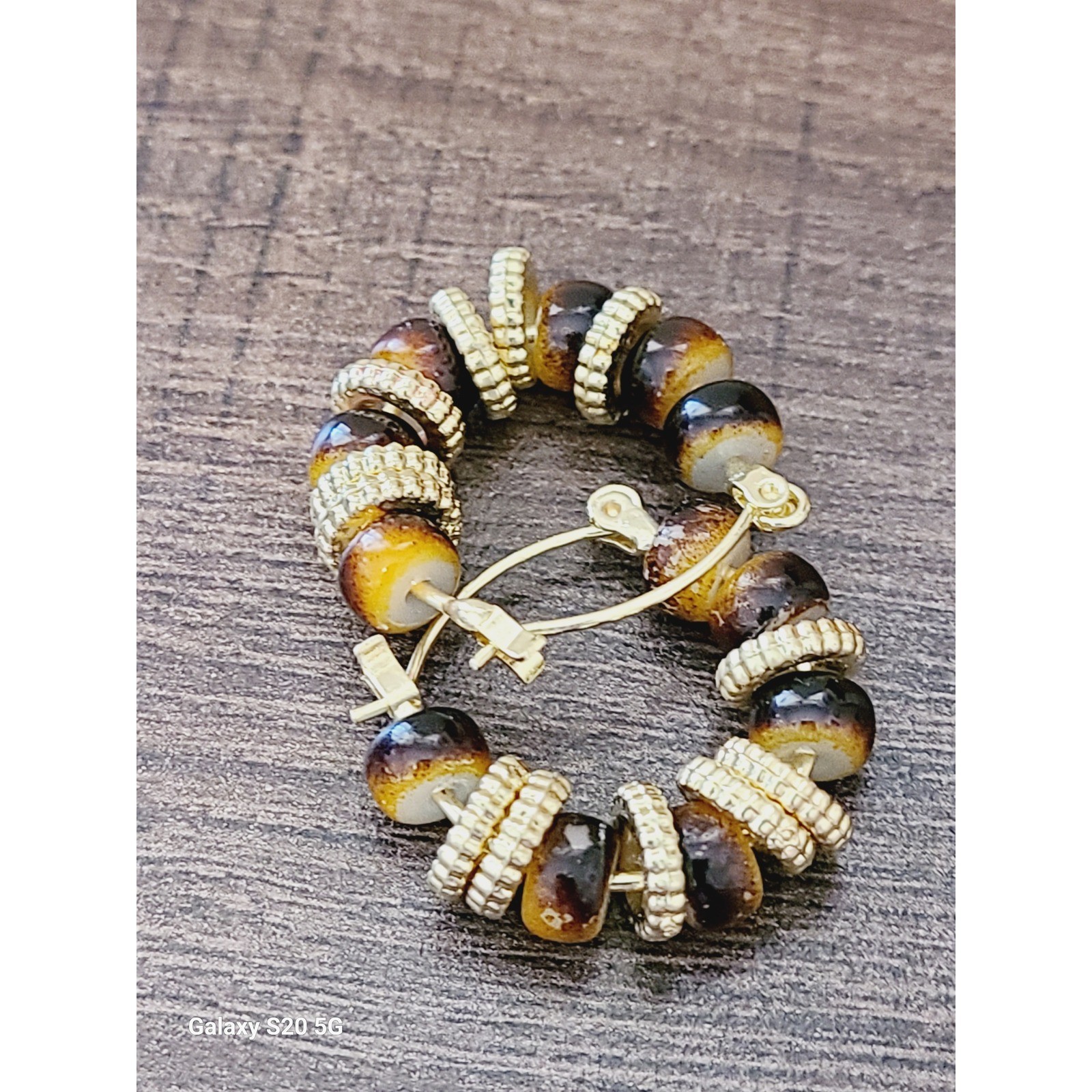 Gold Tone Beaded Hoop Earrings Brown Amber Earth Tone Latch Back 1 Inch