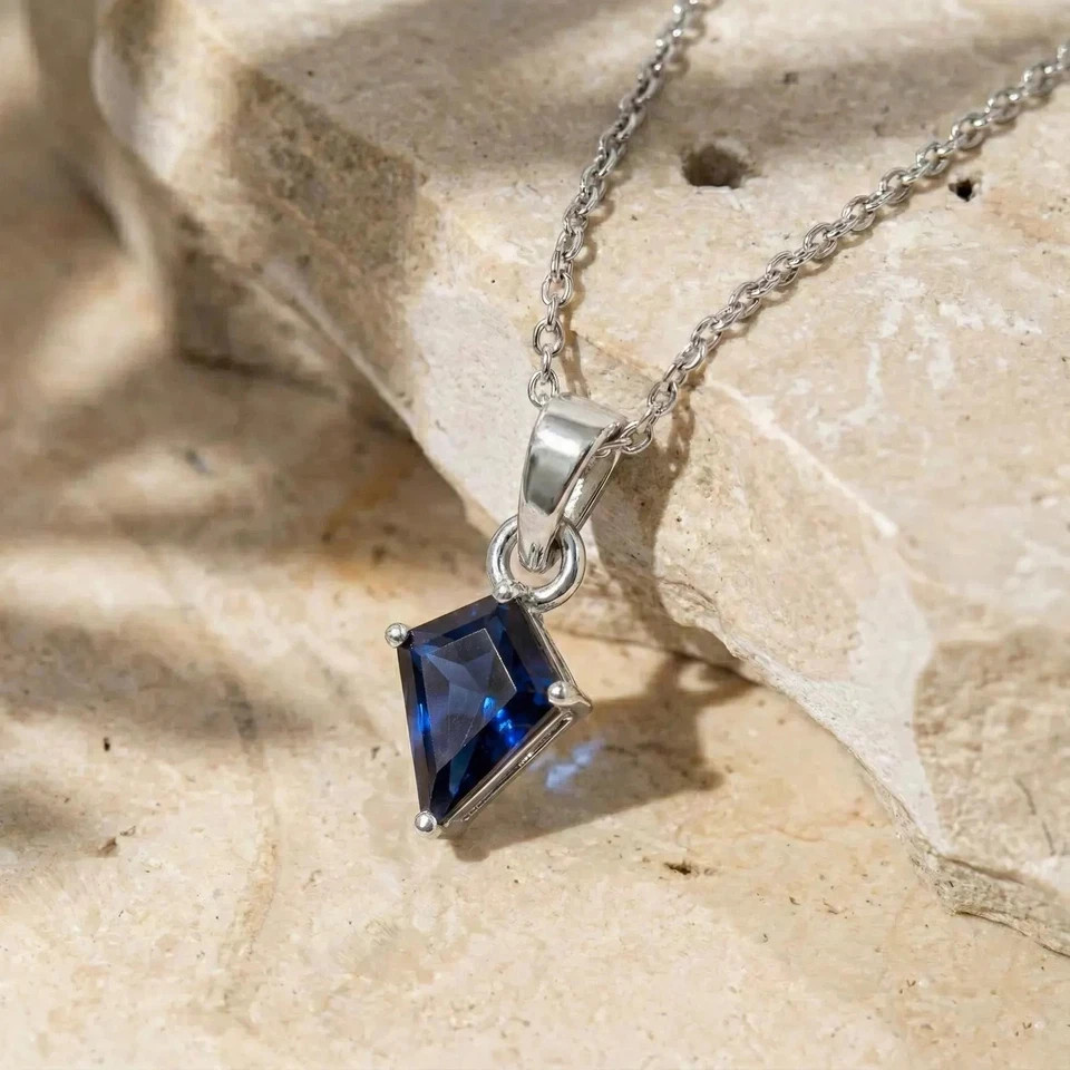 18.75CT Natural Kite CutBlue Sapphire Gemstone Pendant Sterling Sliver Jewelry