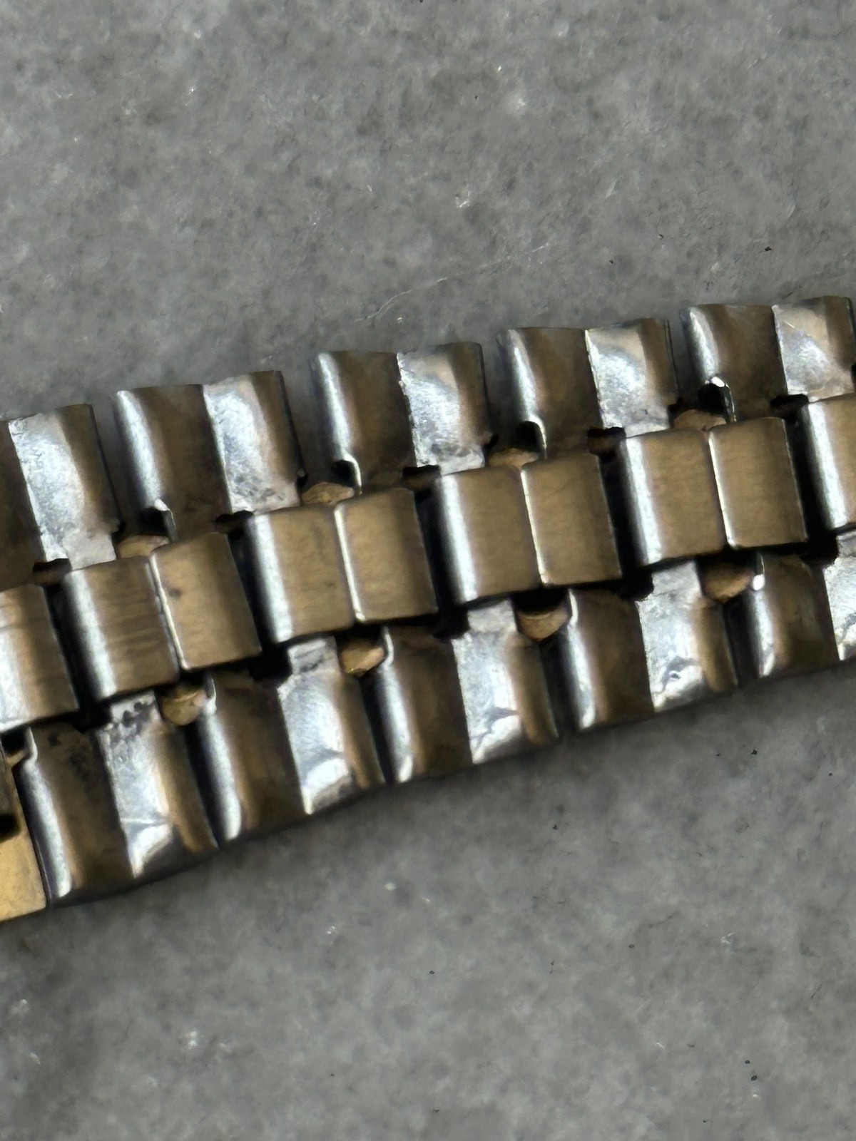 Bracelet de montre vintage en acier inoxydable doré