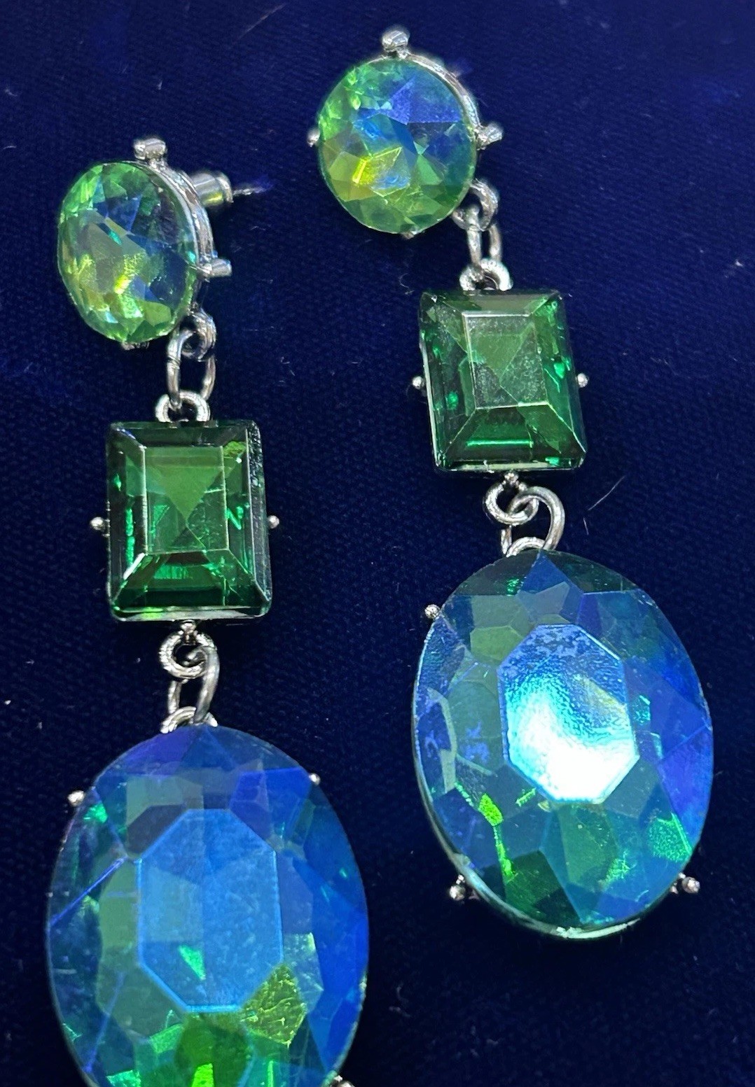 Stunning “Mermaid Dreams” Iridescent Green & Blue Dangle Rhinestone Earrings New