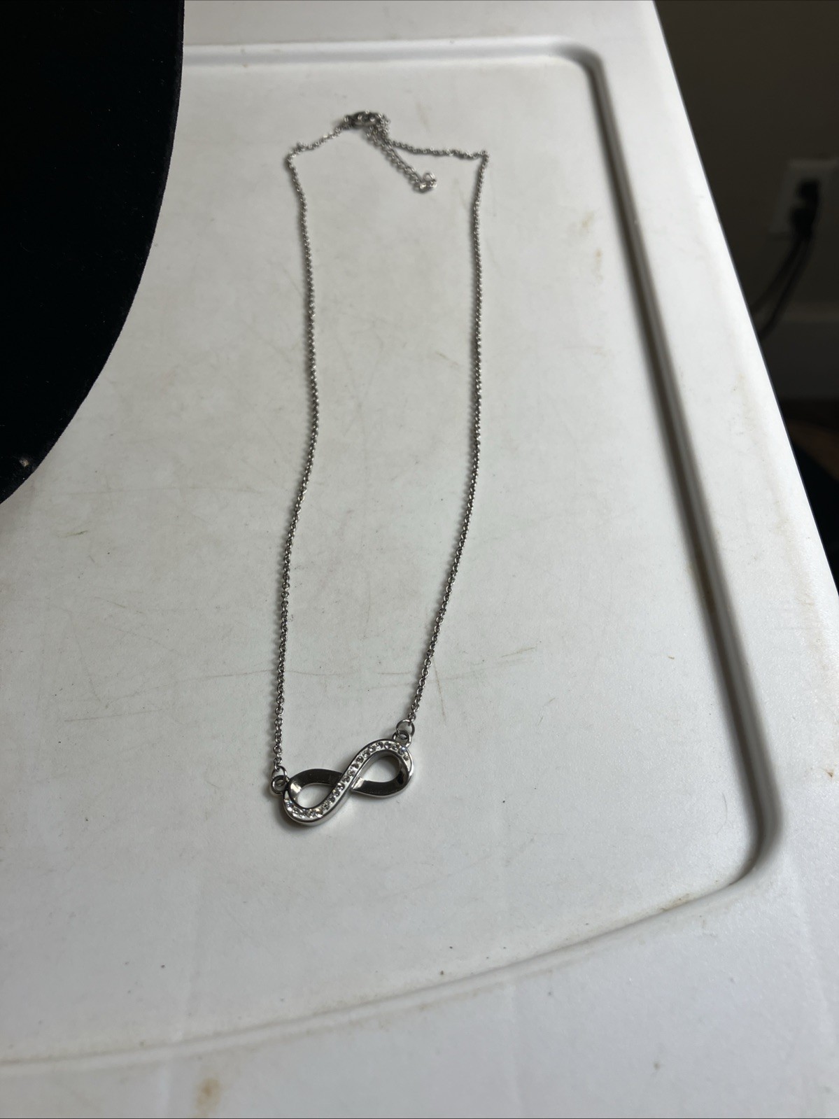 HMK LIC Stainless Steel Infinity Necklace 18-20” Adjustable Elegant Gorgeous