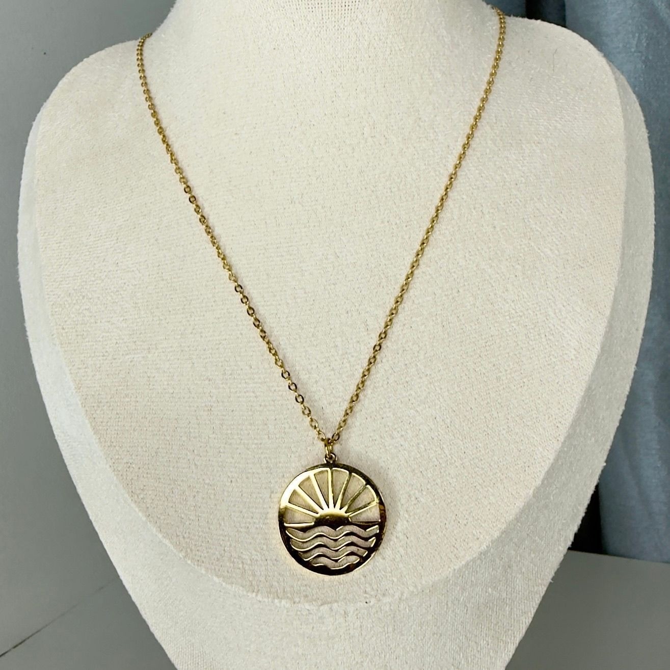 Gold Tone Sun and Wave Circle Pendant Necklace Minimalist Beach Jewelry 17 Inch