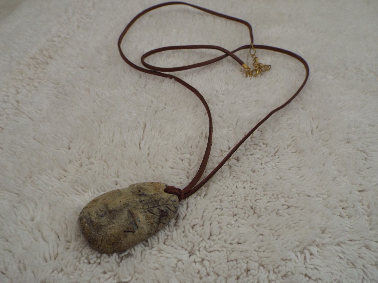 Carved Face Picture Jasper Pendant Necklace (B23)
