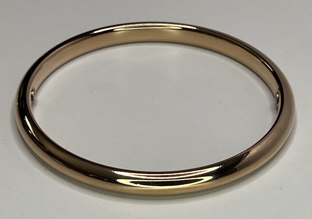 One Milor Italy 14K Rose Gold Over Resin Rounded Shape Oval Bangle Bracelet 8”