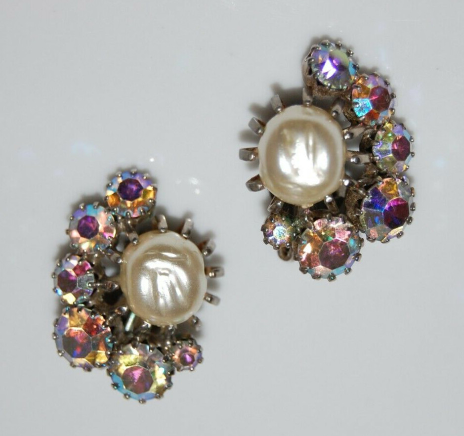 ELEGANT VTG MCM WEISS BAROQUE FAUX PEARL AURORA BOREALIS CRYSTALS CLIP EARRINGS