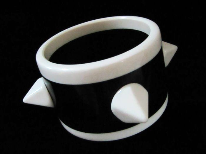 Unique Chunky Black White Handmade Plastic Resin Bangle Bracelet Pointed Spikes