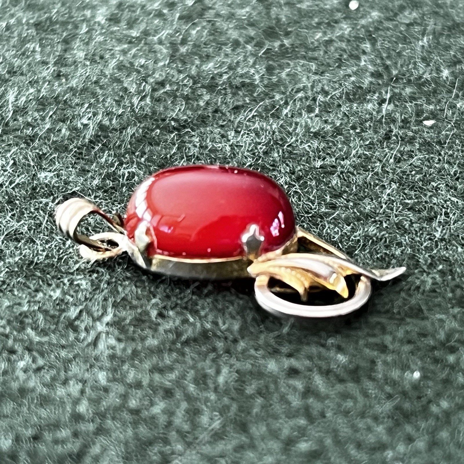 Vintage Red Carnelian Gemstone Pendant 1/20 12K Gold Filled Marked JJJ 70-80’s