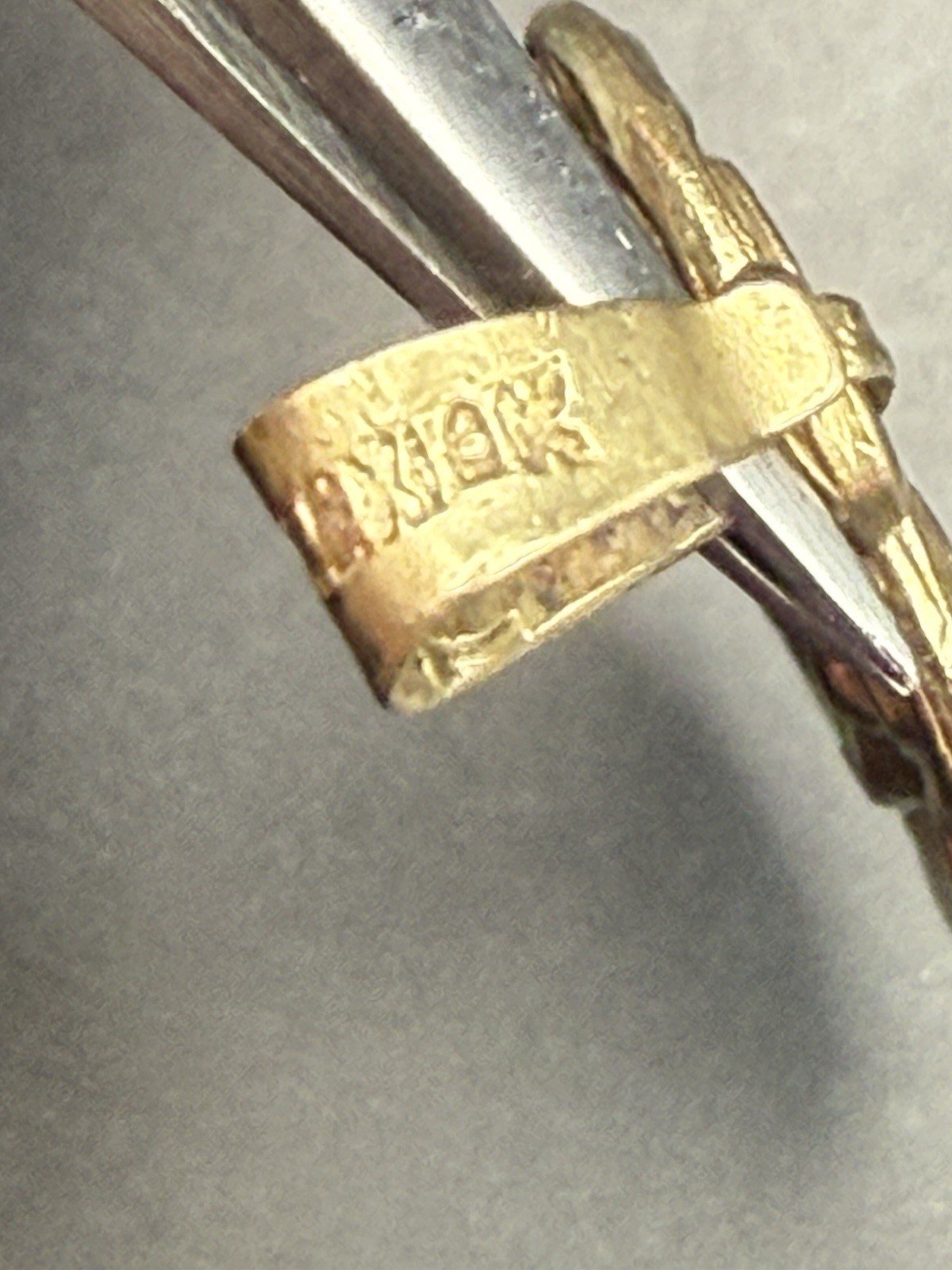 1Ok Solid Yellow Gold Conformation Baptism Christian Pendant/Charm/Coin 1.9g