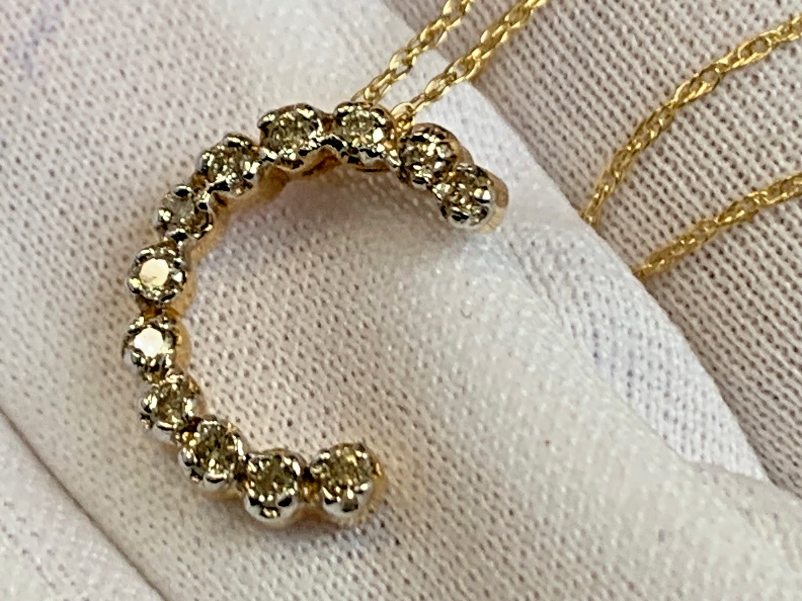 14K Yellow Gold Diamond “C” Necklace 1.95g Fine Jewelry 18″ Rope Chain *READ*