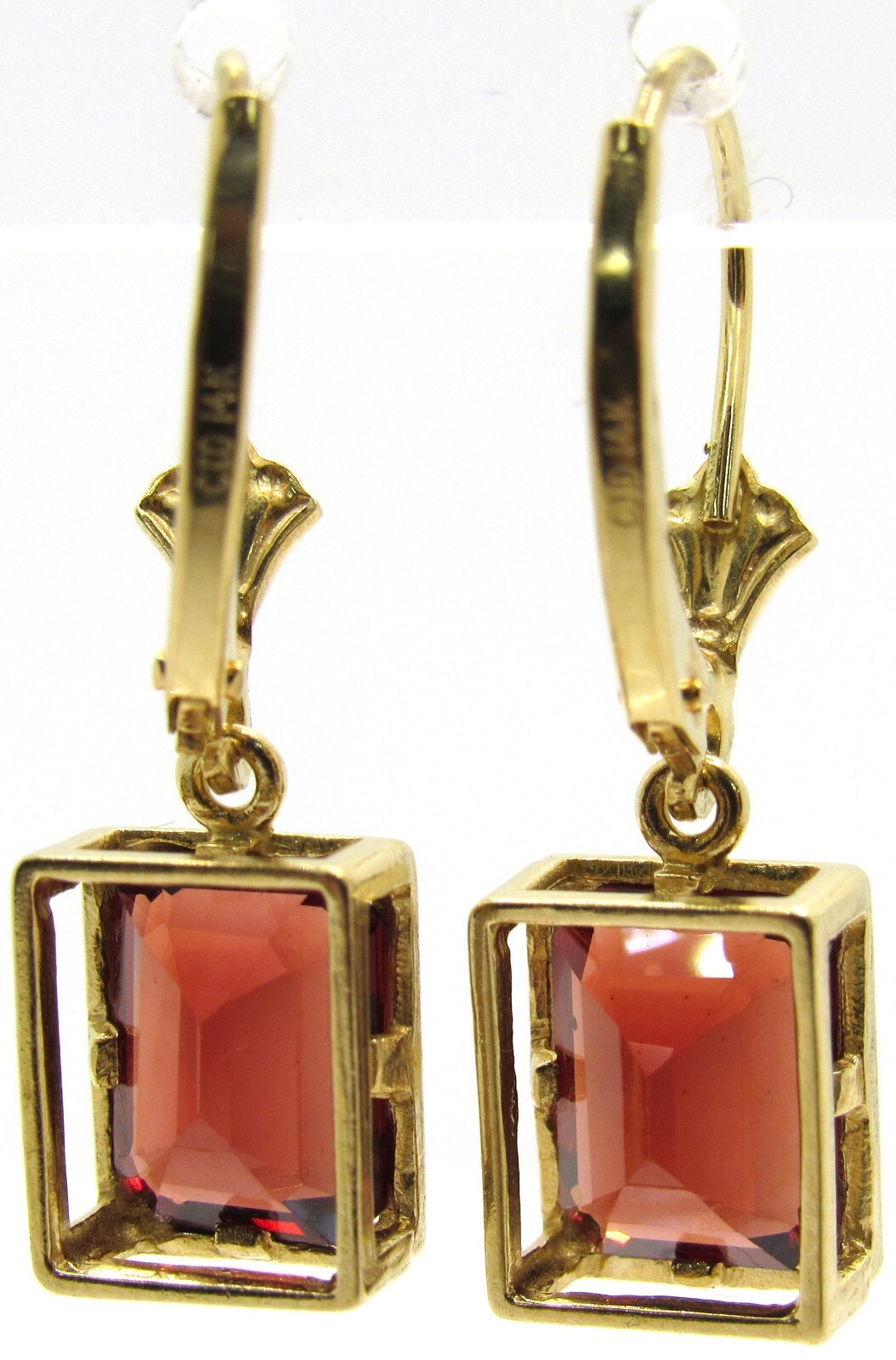 14K YELLOW GOLD RED GARNET GEMSTONE DROP DANGLE LEVER BACK CLOSURE EARRINGS .585
