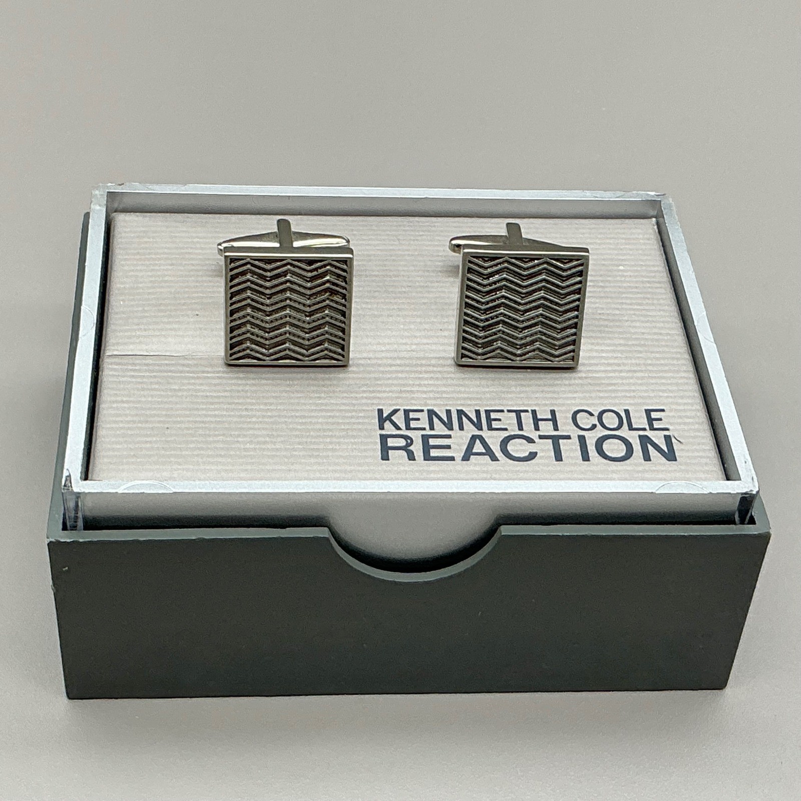 Kenneth Cole Reaction Cufflinks Silver Tone Chevron Square Mens Gift Box
