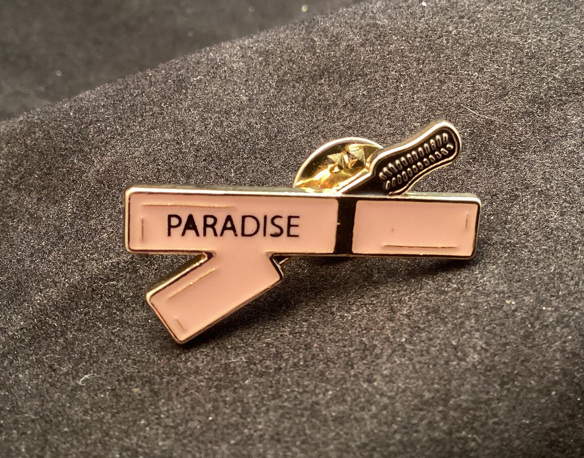 Gold Tone Paradise Cosmetics Shiny Pink Enamel Lapel Hat Pin