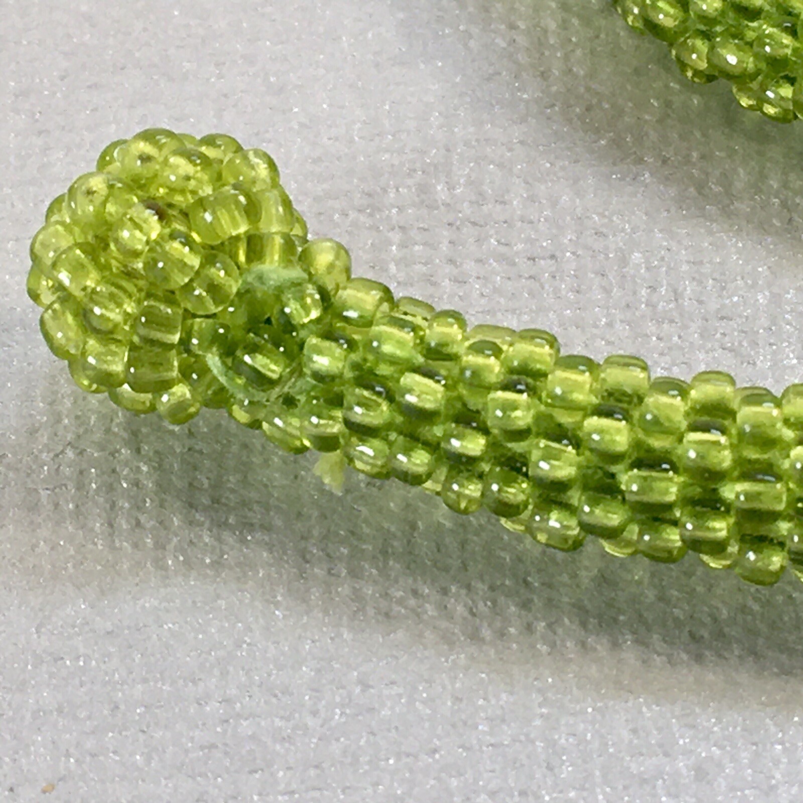 Himalayan Gems Andrew Stone Lime Green Glass Seed Bead Rope 20″ Necklace Nepal