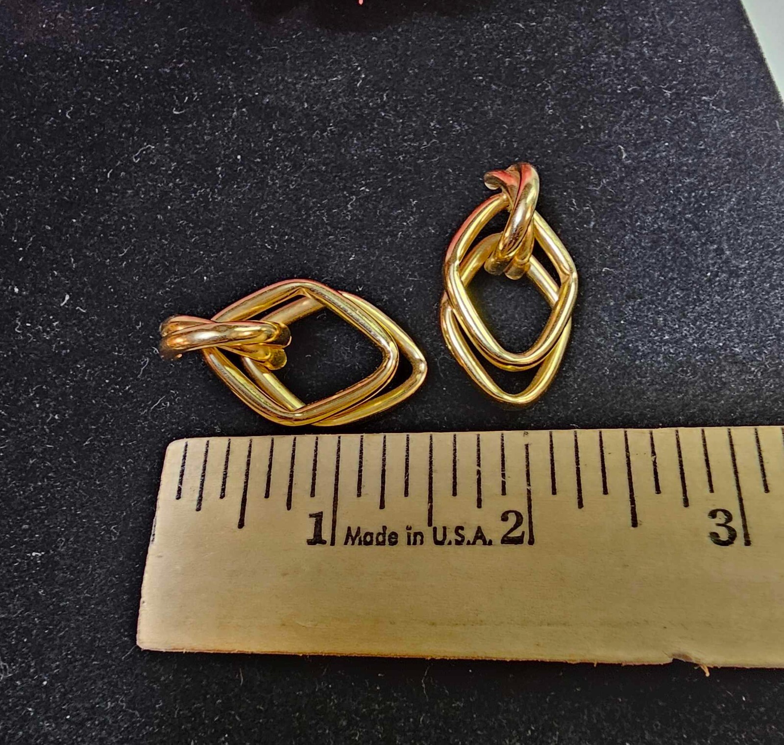 Vtg 14K Yellow Gold Stud Earrings Runway – 6.80g – Tested – B2