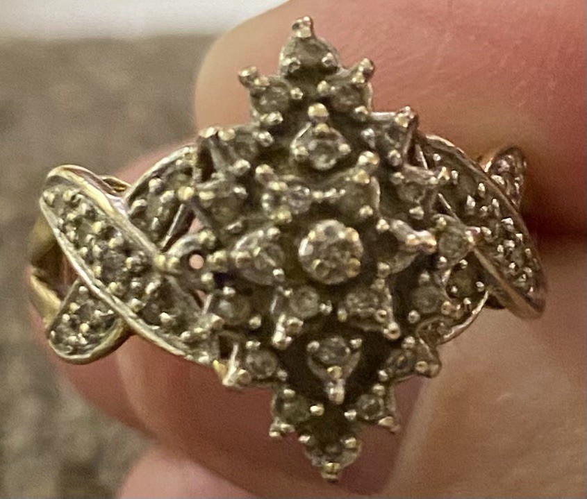 _ (SPECIAL) 2.1 Diamond ring.10k gold..3.2 Grams…Size 7
