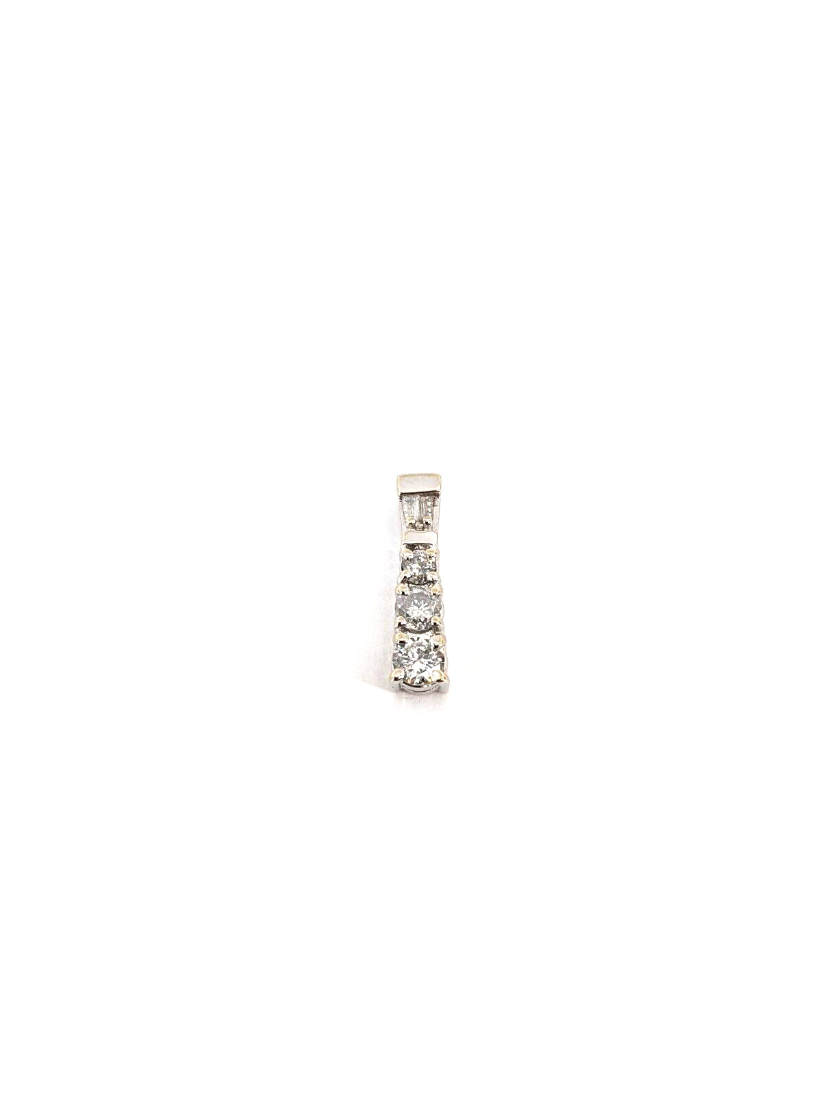 14KT White Gold 0.80dwt Diamonds Pendant Approx. 0.50cttw