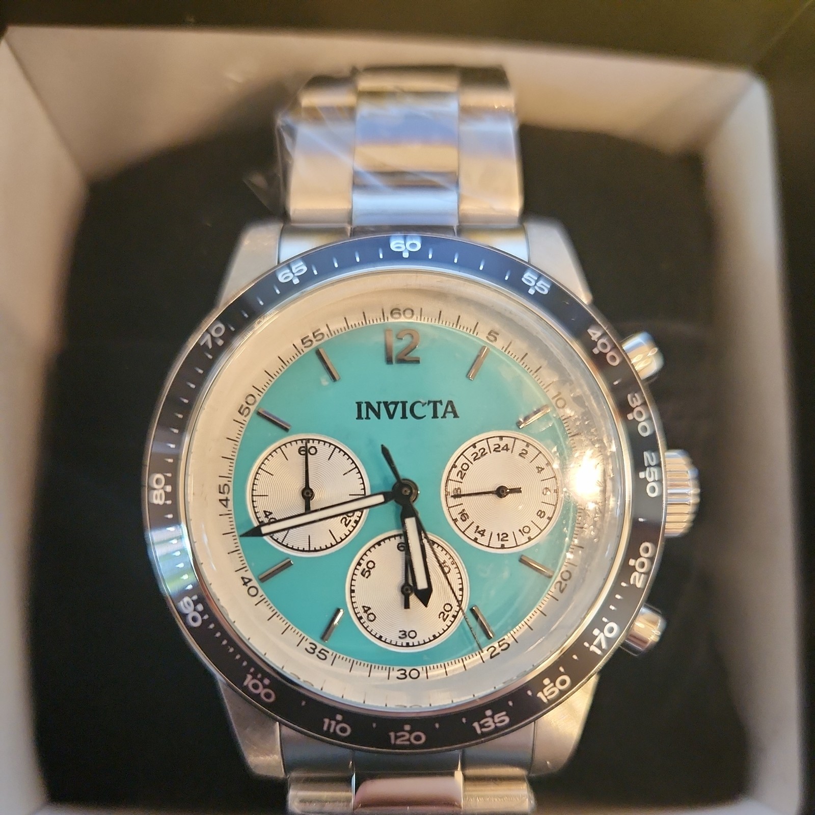 Invicta Speedway Men’s Quartz Watch Model 50404 (Tiffany Blue, 39mm SS MSRP$695)