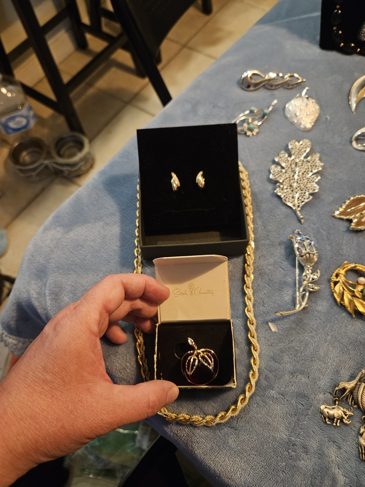 Vintage Jewelry lot Signed-Unsigned 1/2 Lbs 8-15 Very Nice Pieces.
